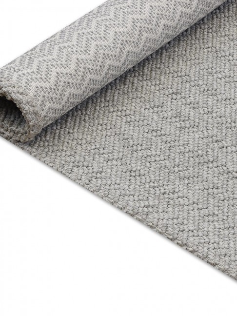 Tapete Ceuta Chevron Prata