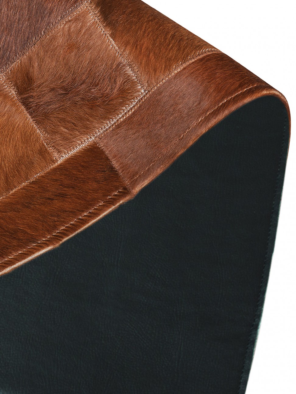 Tapete Couro Marrom com Borda (10x10)