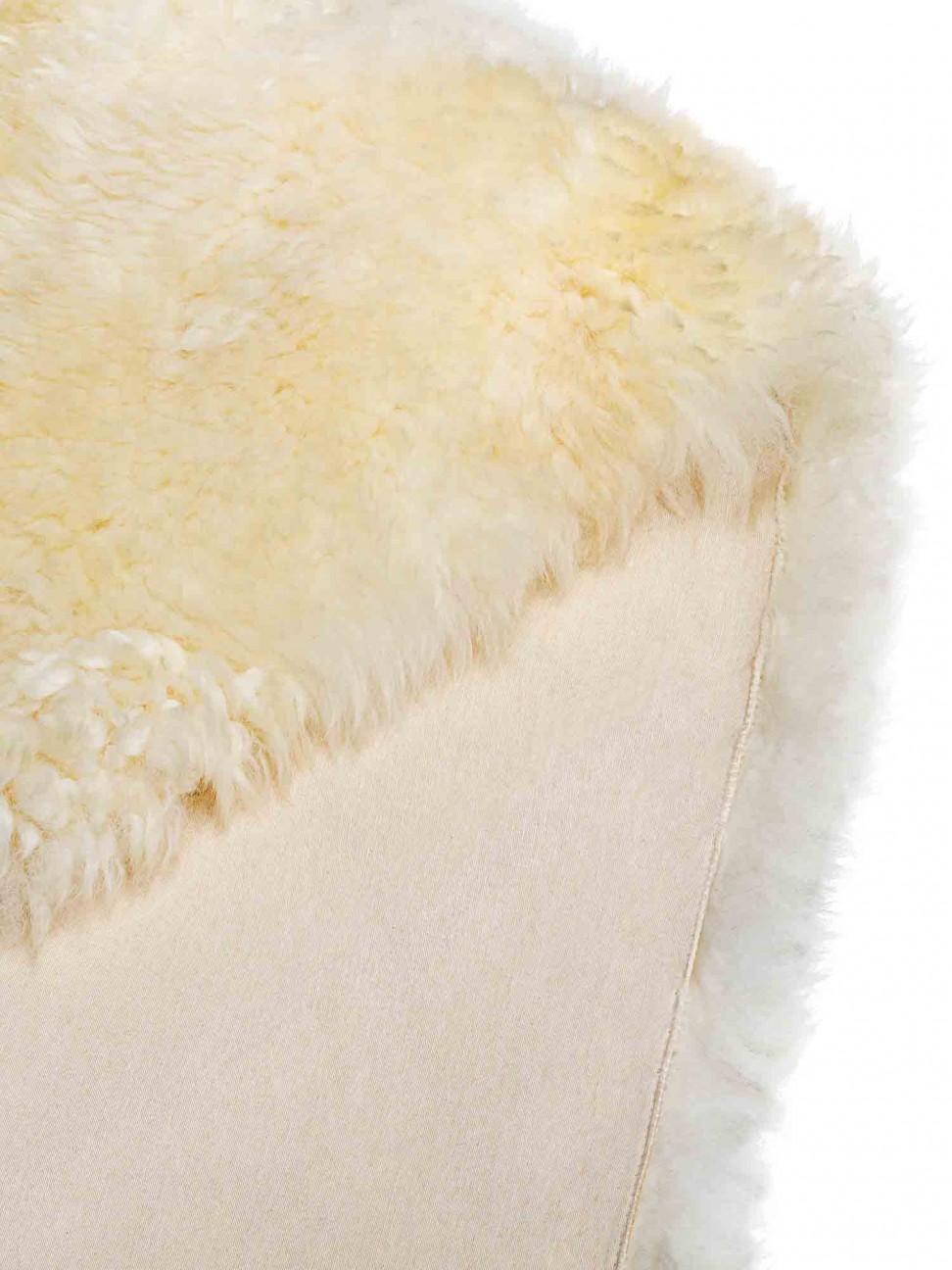 Tapete Pele de Carneiro Bege 